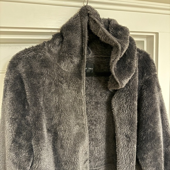 Cozy Gray Fleece like Jacket - Picture 3 of 4